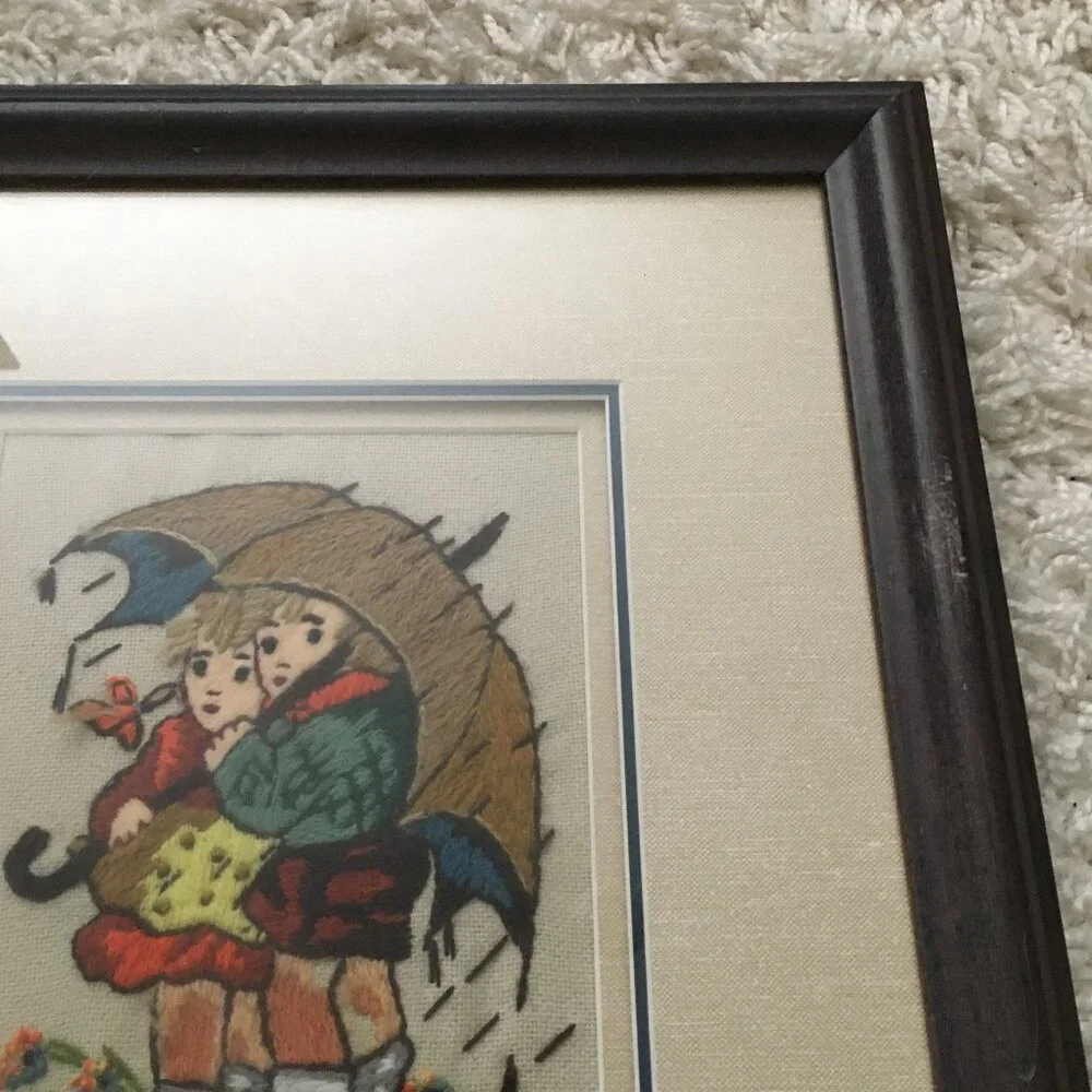 Vintage Hummel Needlework Children In The Rain 3D Embroidery Professional Frame - Picture 8 of 12